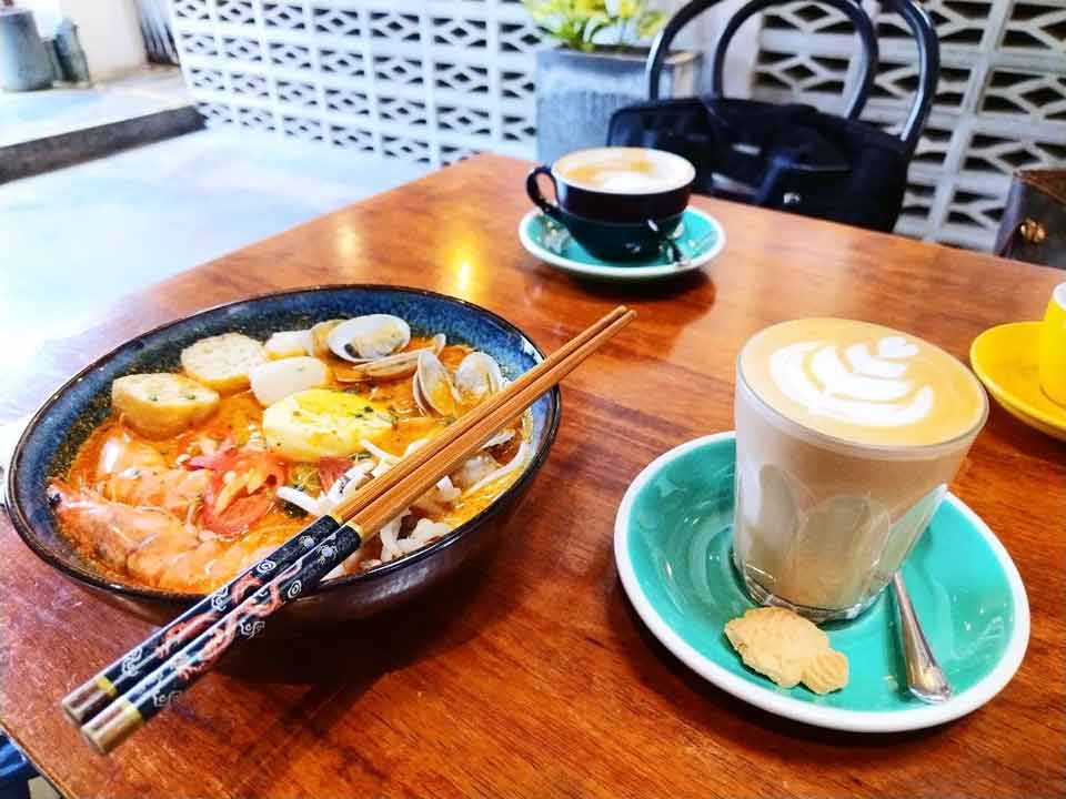 Seafood Curry Laksa Noodles And Coffee